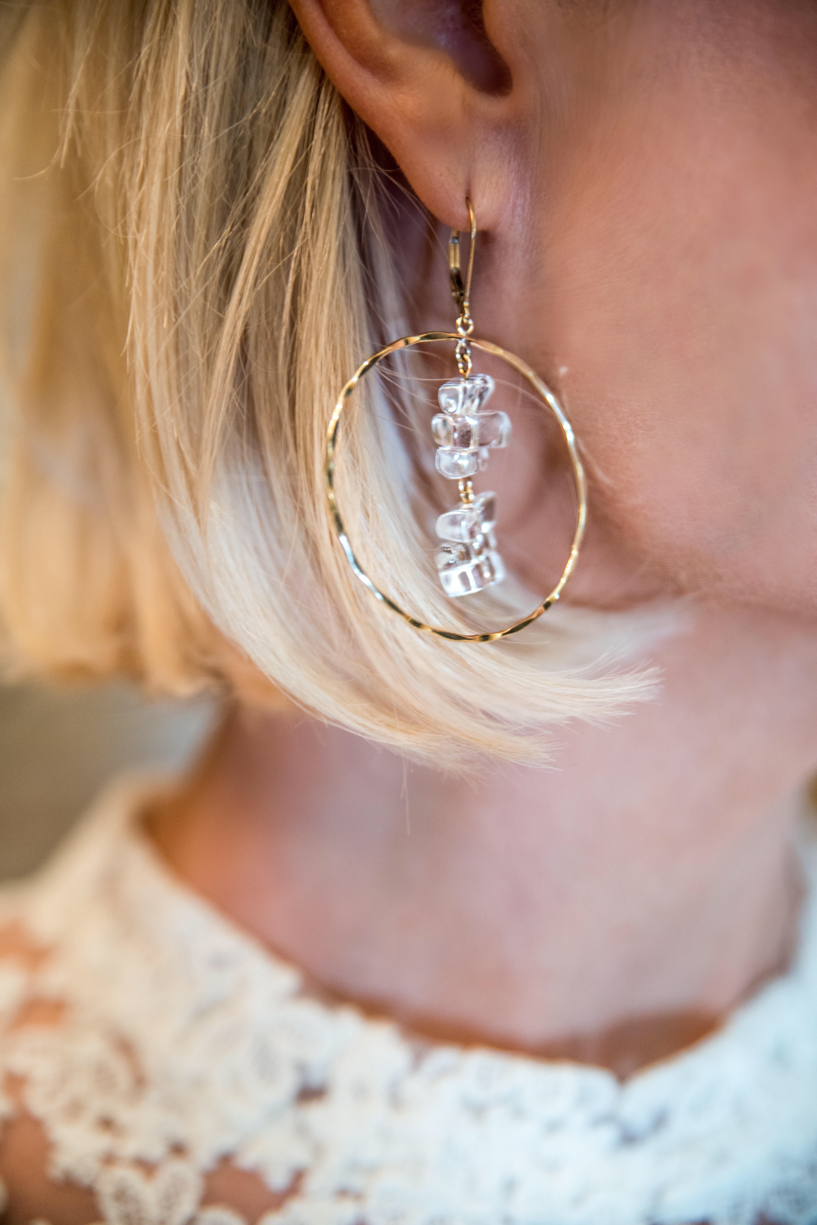 autumn style with gold earrings