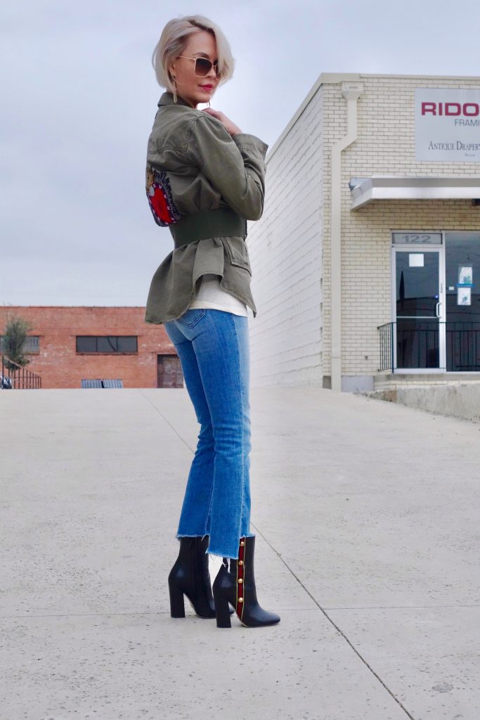 casual outfit made up of one of our essential belts and a green army jacket