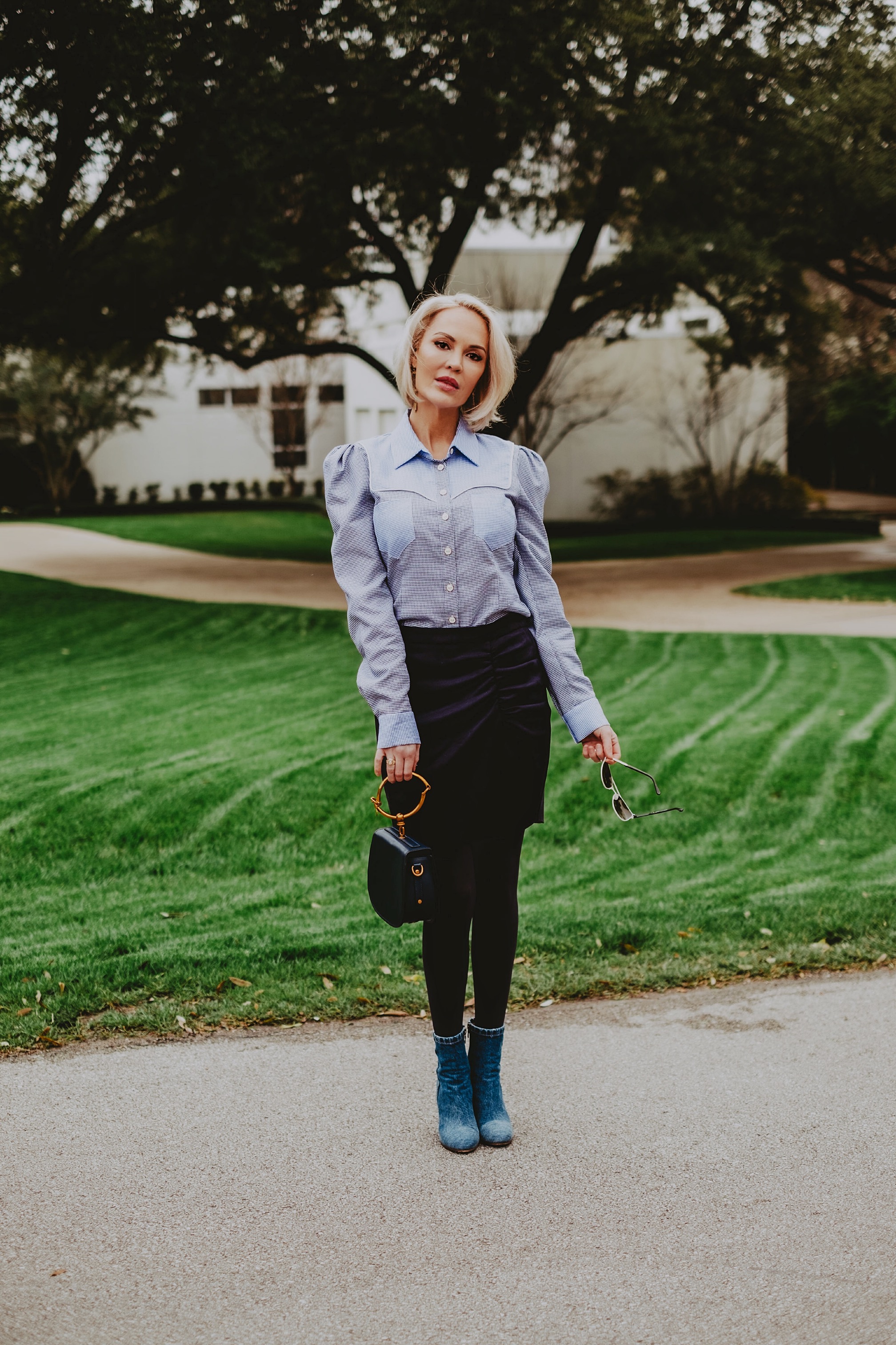 sustainable fashion outfit in blue and black