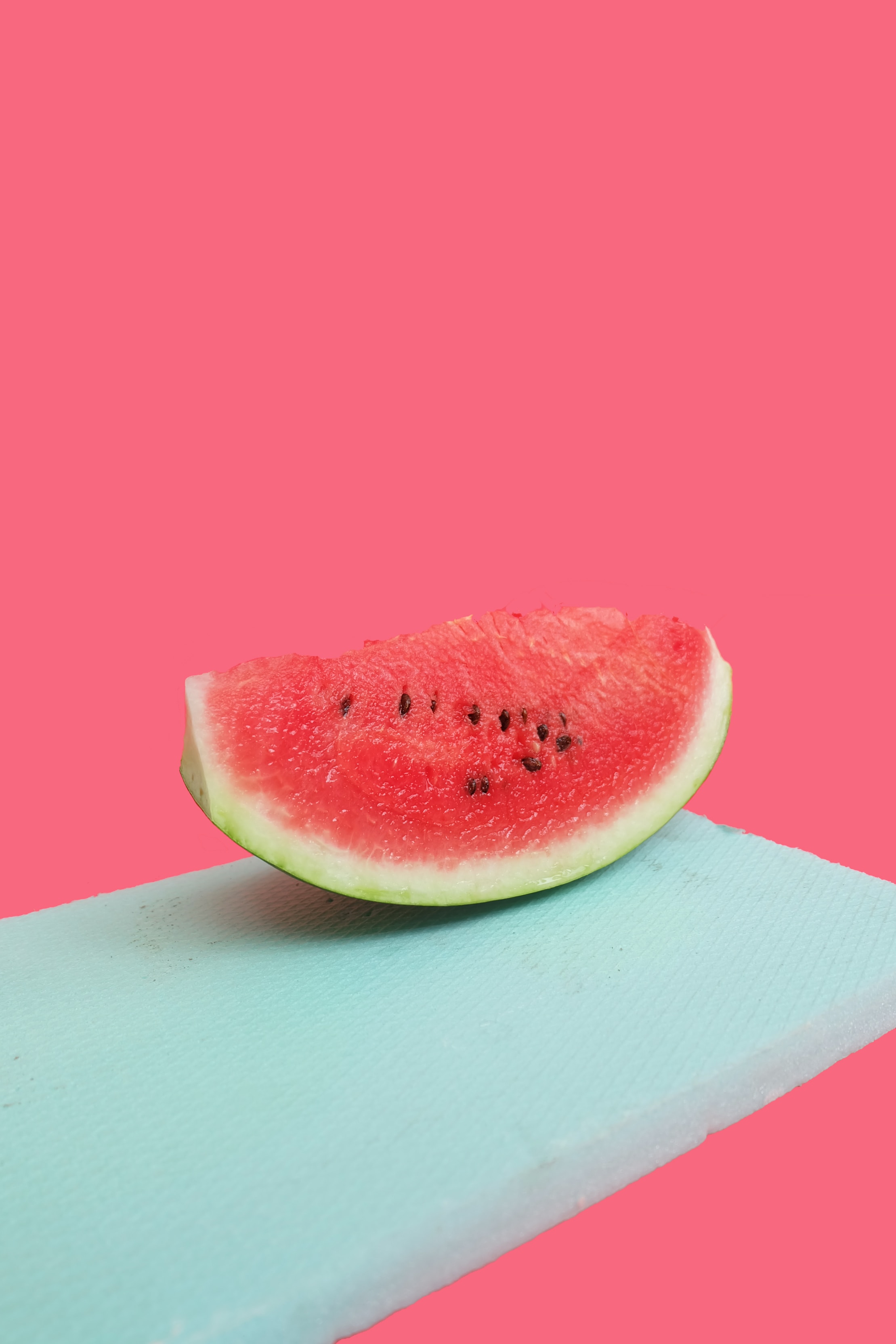 the health benefits of watermelon are evident even in its pink/red color shown in this picture