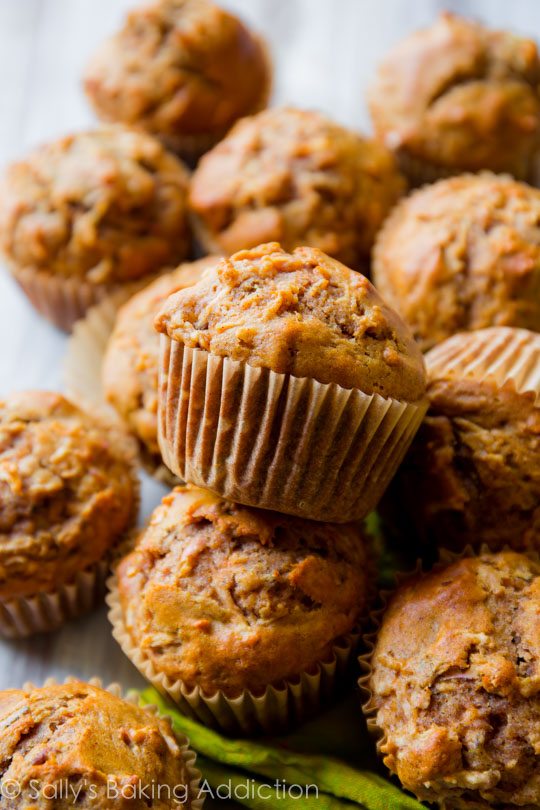 apple cinnamon muffins